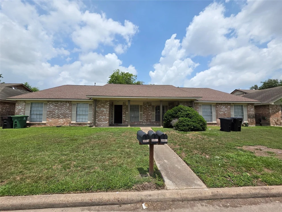 Unit for sale at 12738 Shannon Hills Drive, Houston, TX 77099