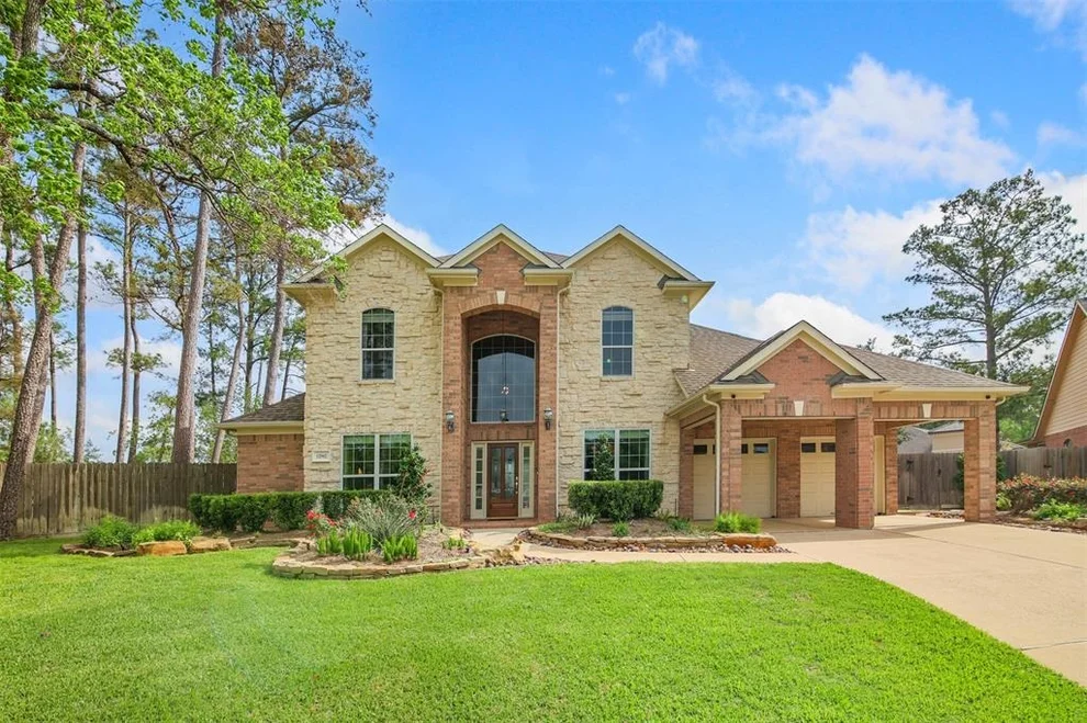 Unit for sale at 12502 Village Crest Court, Tomball, TX 77377