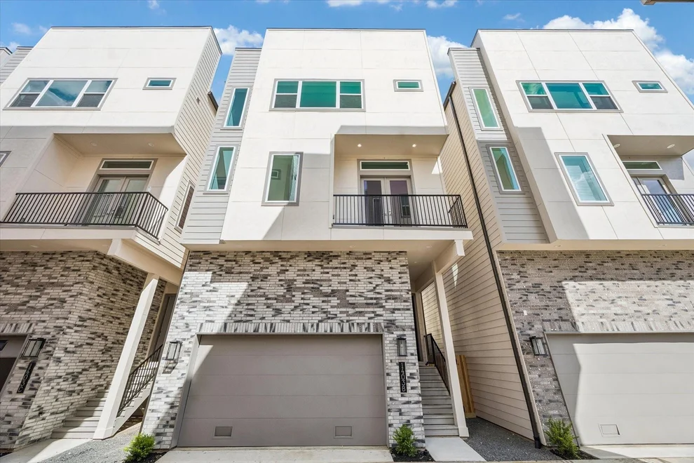 Unit for sale at 1405 W 21st St, Houston, TX 77008