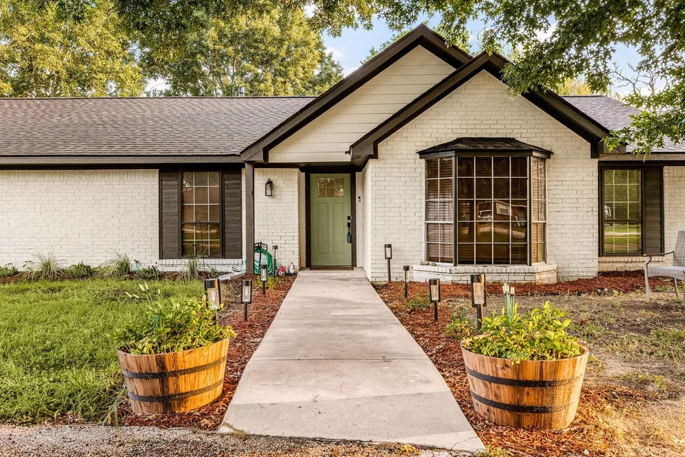 Unit for sale at 805 Redberry Hill Road, Baytown, TX 77521