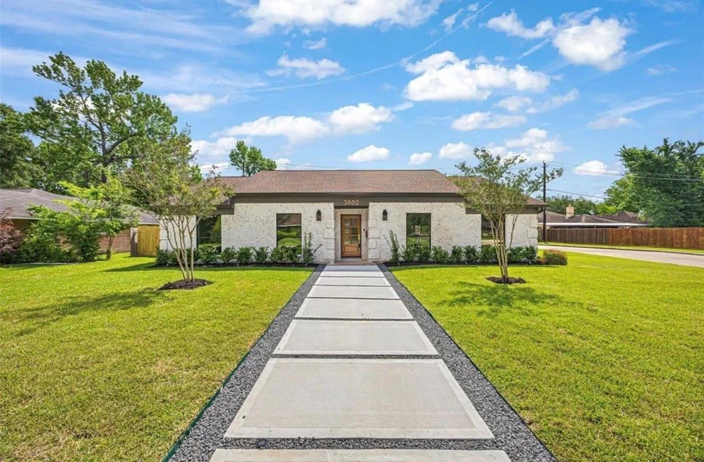 Unit for sale at 3602 Mona Lee Lane, Houston, TX 77080