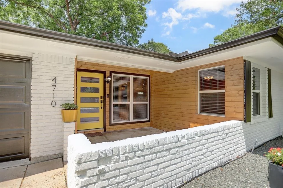 Unit for sale at 4710 Nina Lee Lane, Houston, TX 77092