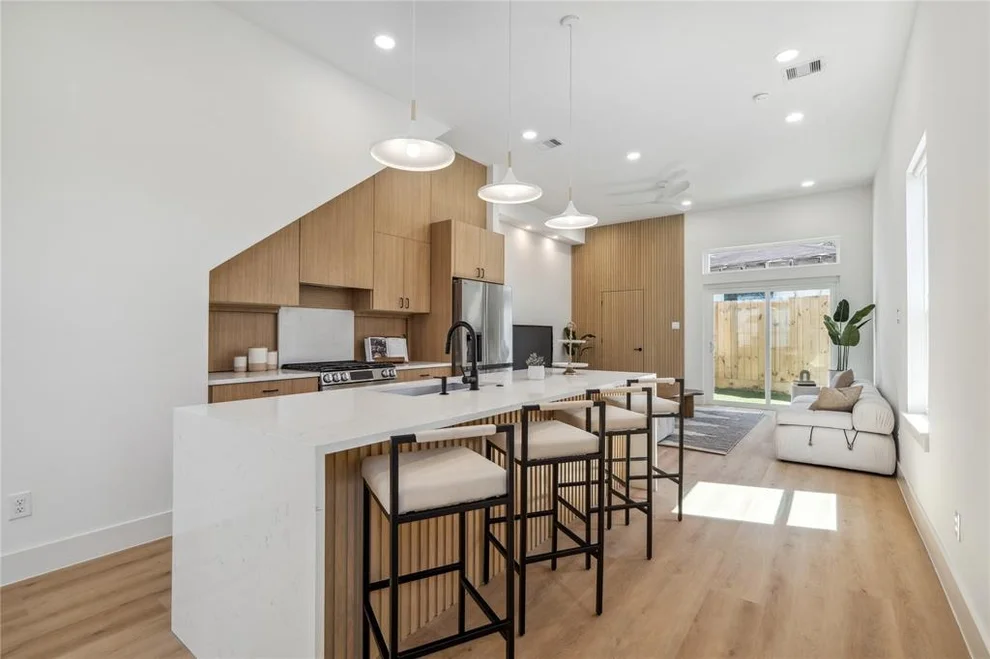 Unit for sale at 612 Hughes Street, Houston, TX 77023