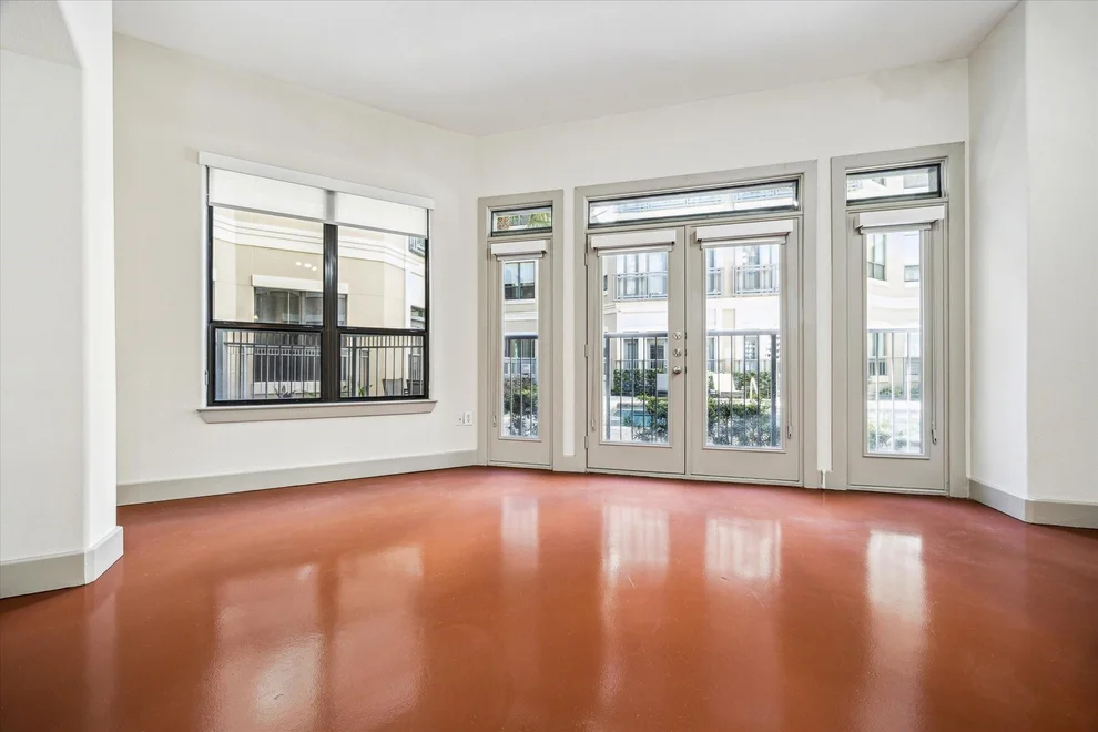 Unit for sale at 1901 Post Oak Boulevard, Houston, TX 77056