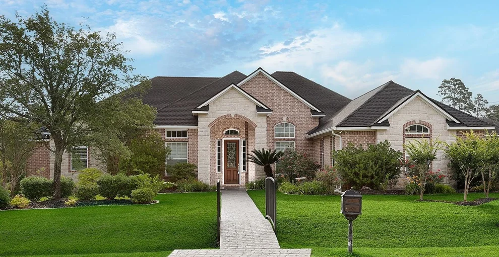 Unit for sale at 8102 Hideaway Run, Spring, TX 77389