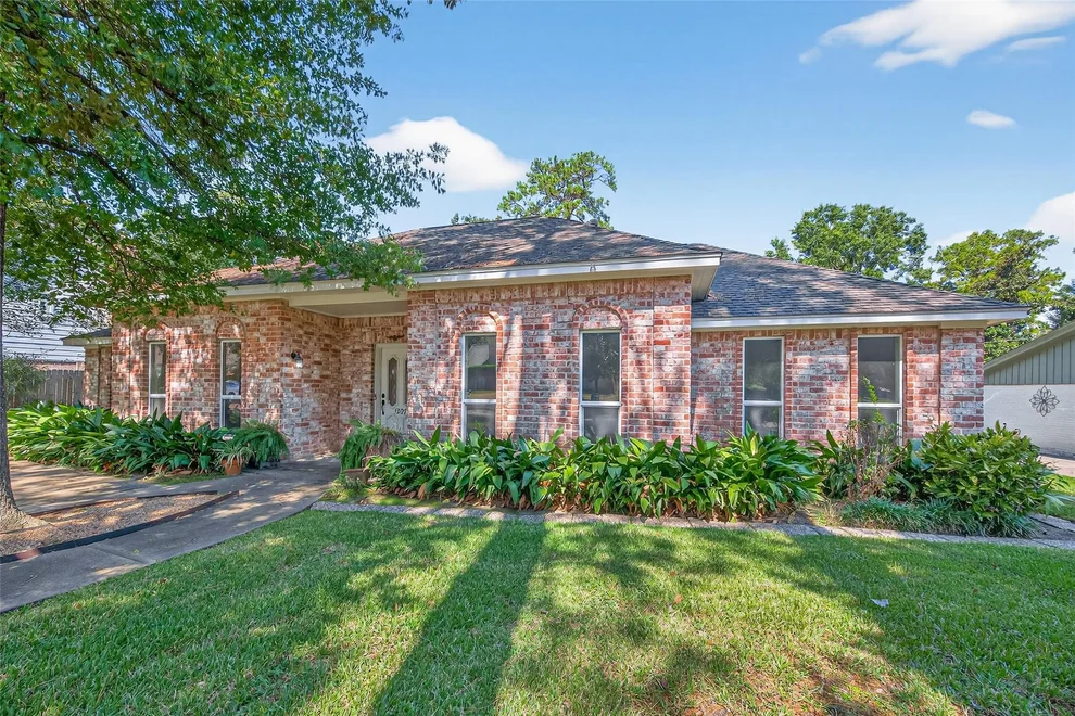 Unit for sale at 1207 Whitestone Lane, Houston, TX 77073