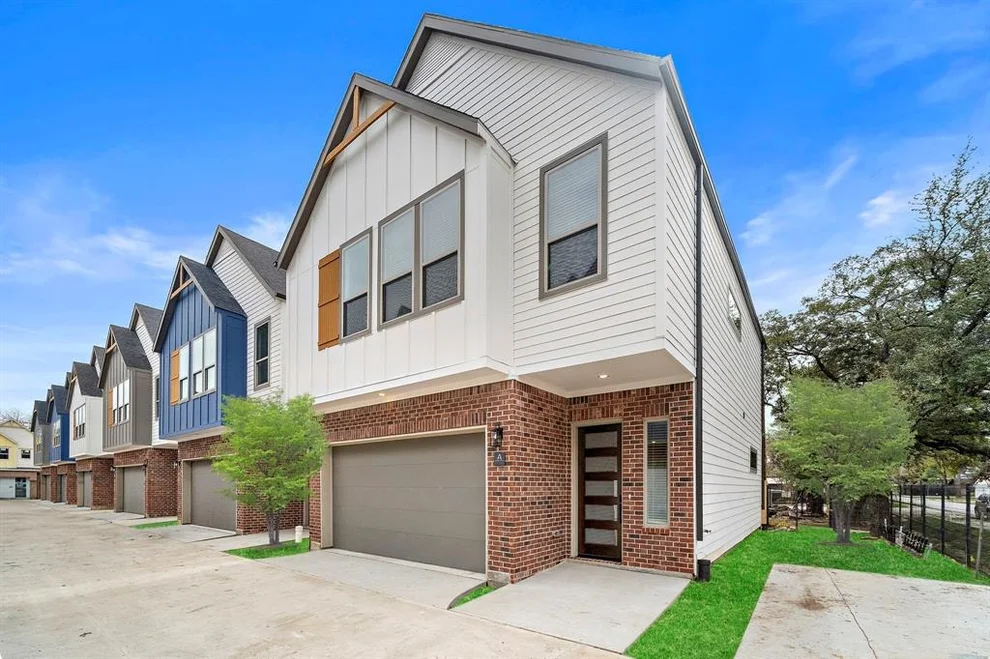 Unit for sale at 2200 Marnel Road, Houston, TX 77055