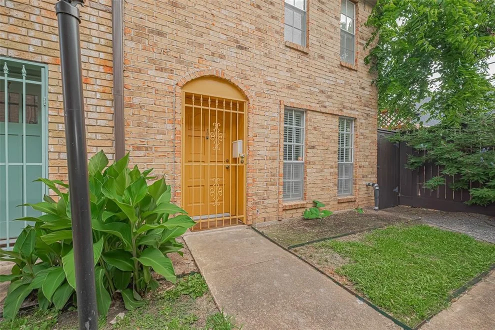 Unit for sale at 1715 Moritz Drive, Houston, TX 77055