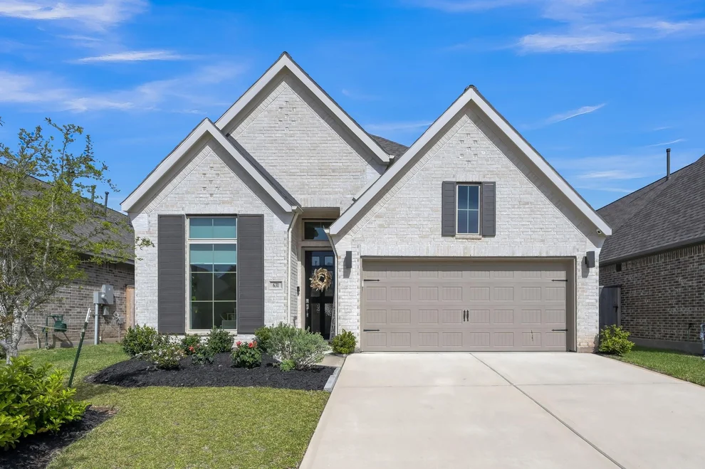 Unit for sale at 631 Sand Branch Drive, Conroe, TX 77304