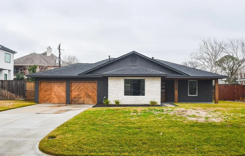 Unit for sale at 2906 Stanton Street, Houston, TX 77025