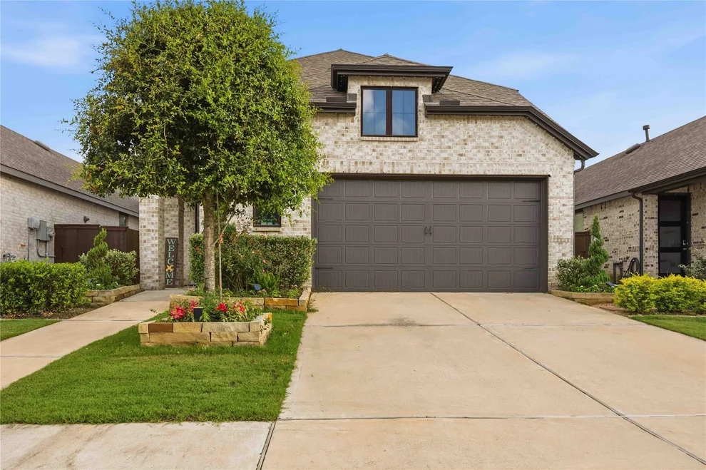Unit for sale at 3735 Handel Drive, Iowa Colony, TX 77583