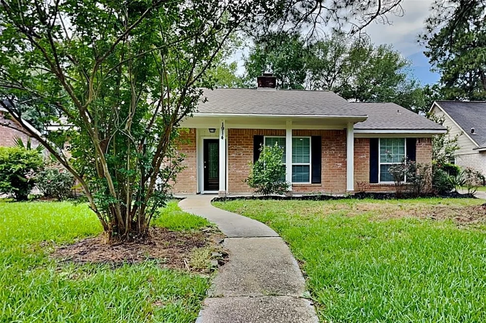 Unit for sale at 1914 Lake Hills Drive, Houston, TX 77339