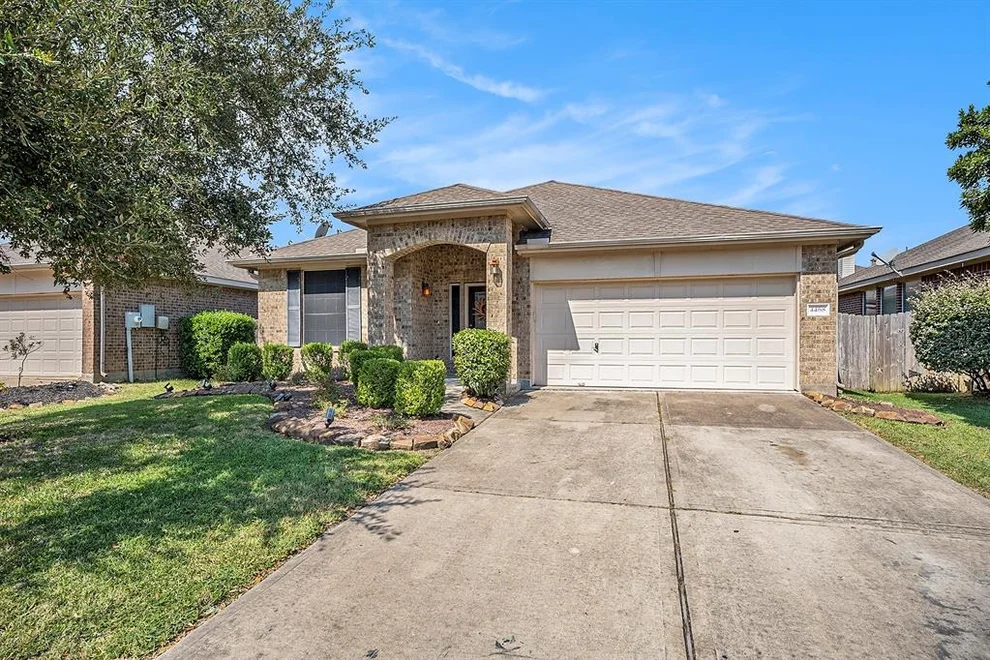 Unit for sale at 4468 Gran Canary Drive, League City, TX 77573