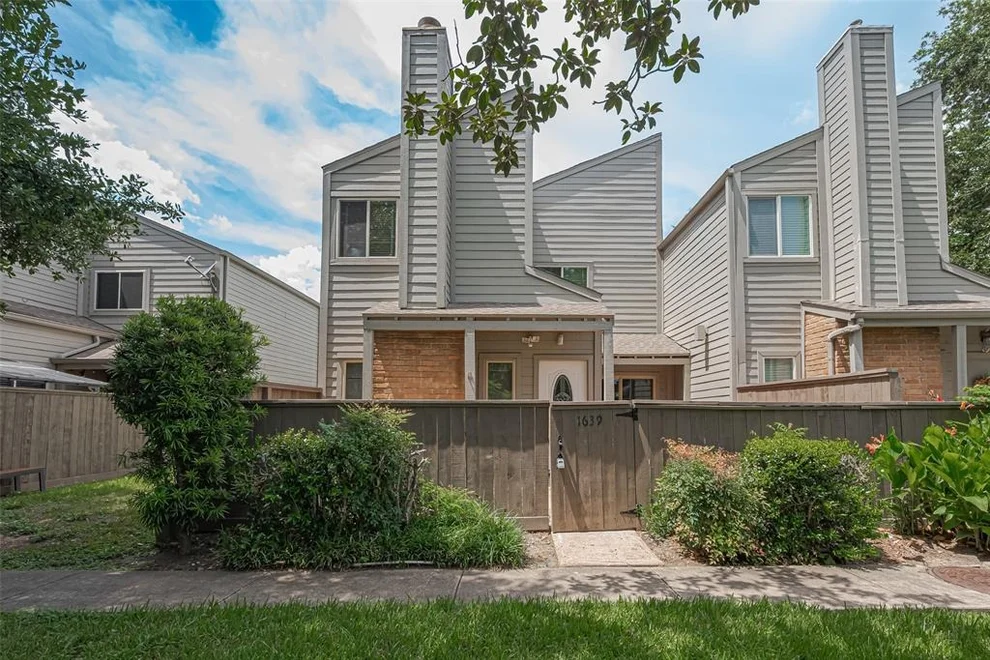 Unit for sale at 1639 Prairie Mark Lane, Houston, TX 77077