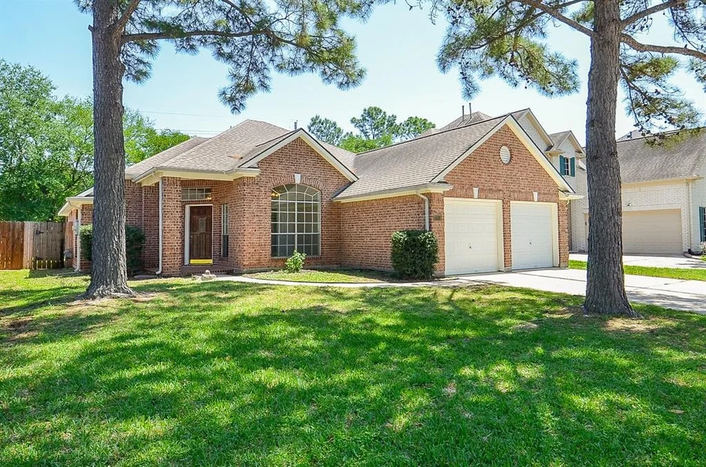 Unit for sale at 7214 Bristol Ridge Drive, Houston, TX 77095