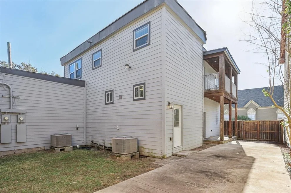 Unit for sale at 3602 Avenue K, Galveston, TX 77550