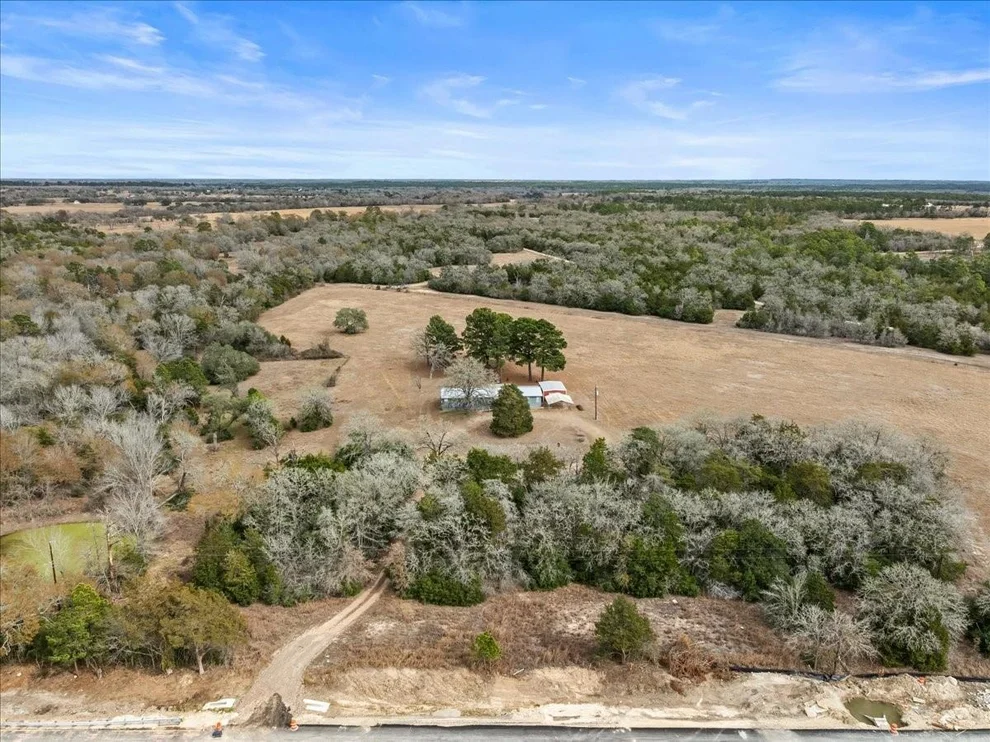 Unit for sale at 4601 S Us Highway 77, Giddings, TX 78942