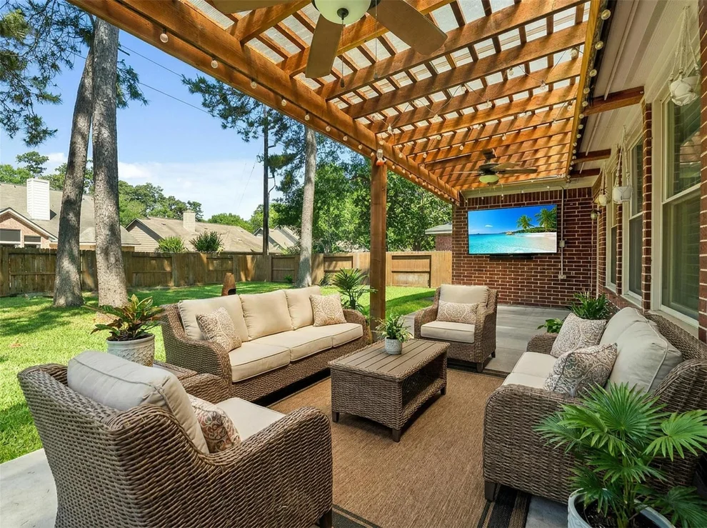 Unit for sale at 19410 Water Point Trail, Kingwood, TX 77346