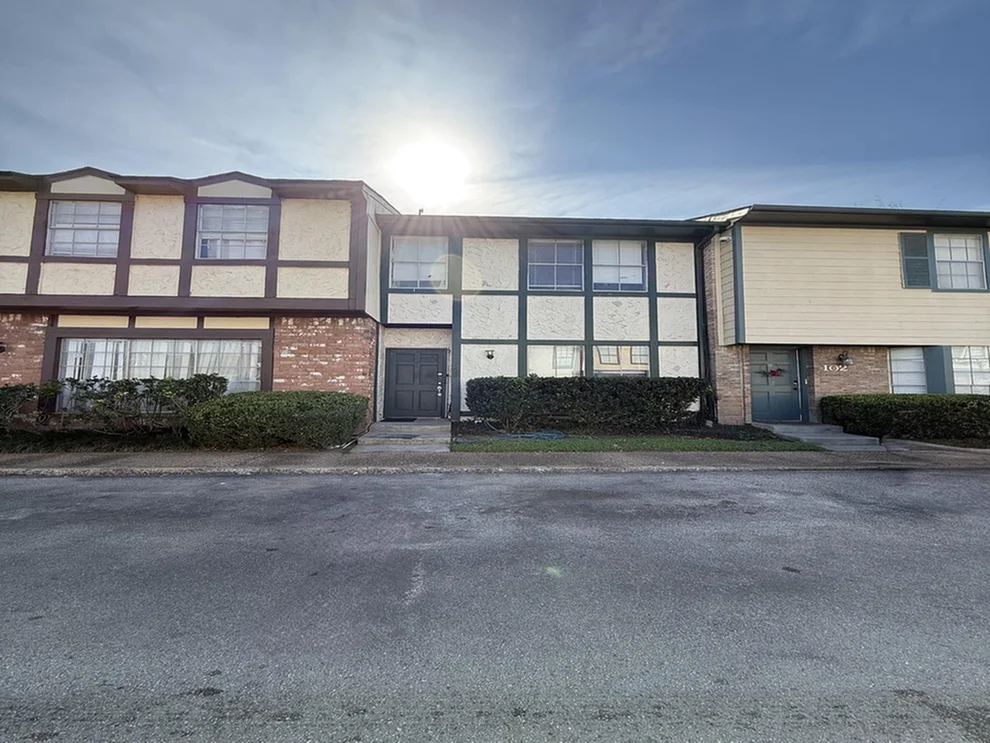 Unit for sale at 7700 Creekbend Drive, Houston, TX 77071