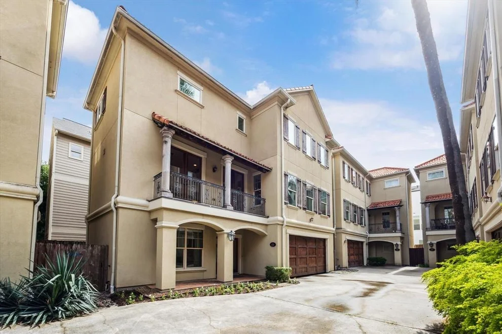 Unit for sale at 431 Jackson Hill Street, Houston, TX 77007