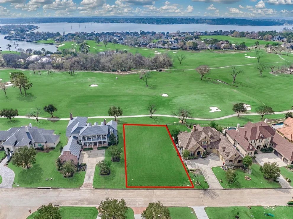 Unit for sale at 127 Club Creek Drive, Montgomery, TX 77356