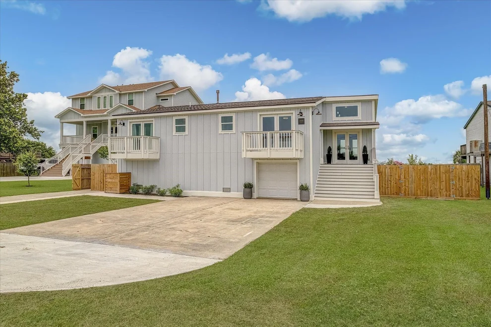 Unit for sale at 2006 Sydnor Lane, Galveston, TX 77554