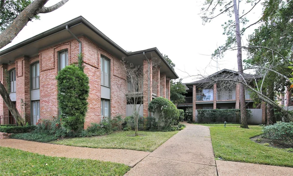 Unit for sale at 6433 Bayou Glen, Houston, TX 77057