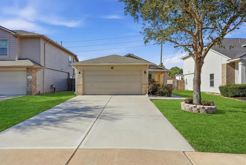 Unit for sale at 18202 Sorrell Oaks Lane, Richmond, TX 77407