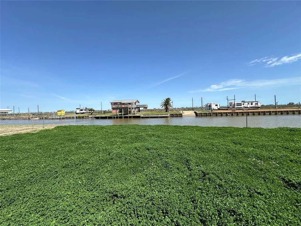 Unit for sale at LOT 905 Mariner Street, Sargent, TX 77414