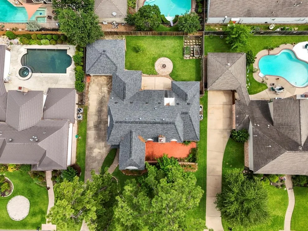 Unit for sale at 12114 Knobcrest Drive, Houston, TX 77070