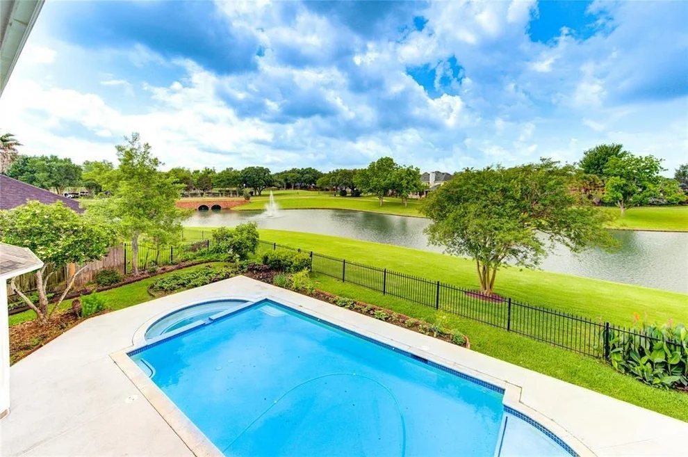Unit for sale at 5318 Turning Leaf Lane, Sugar Land, TX 77479