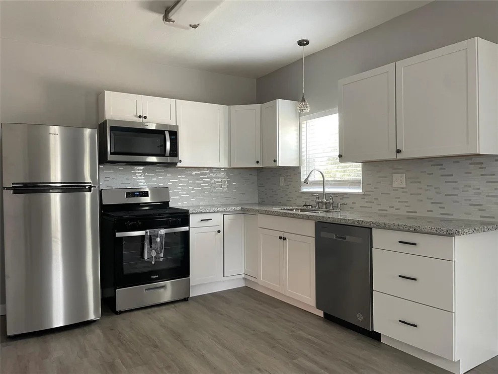 Unit for sale at 1701 40th Street, Galveston, TX 77550