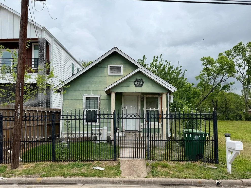 Unit for sale at 3508 Omega Street, Houston, TX 77022