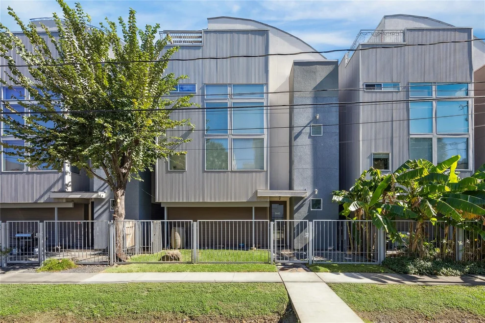 Unit for sale at 5443 Rose Street, Houston, TX 77007