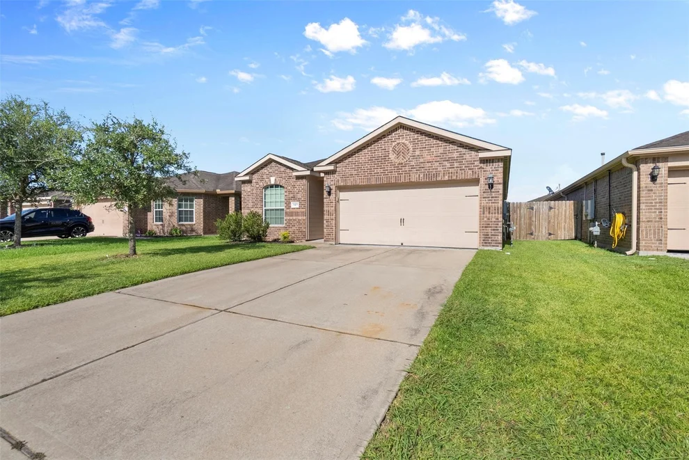 Unit for sale at 9415 Ruby Mist Drive, Iowa Colony, TX 77583
