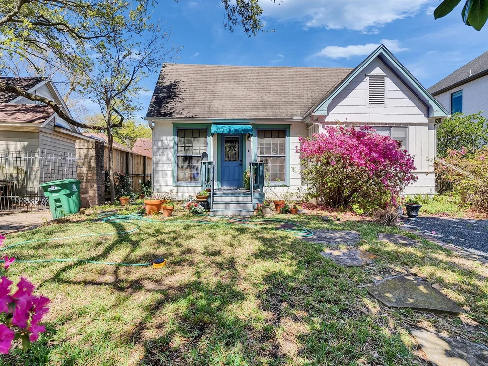 Unit for sale at 2328 South Boulevard, Houston, TX 77098