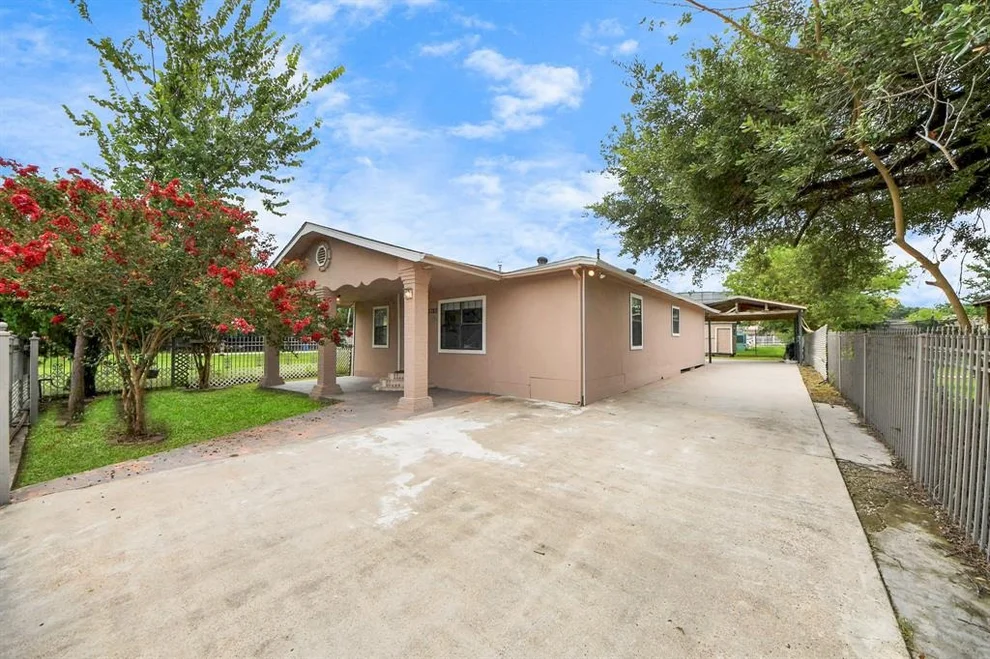 Unit for sale at 2322 Cromwell Street, Houston, TX 77093