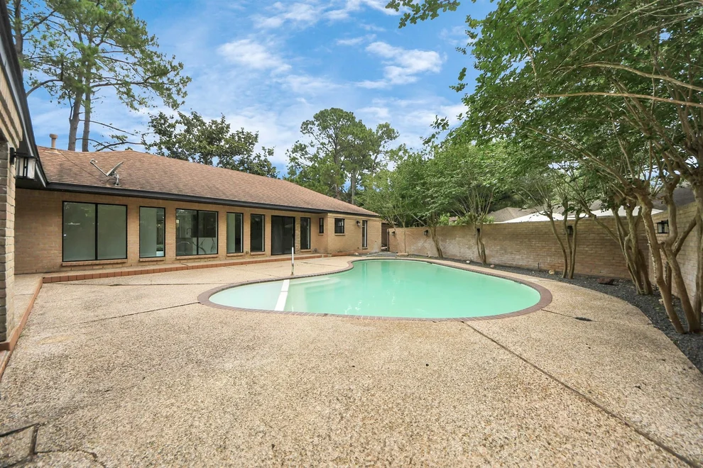 Unit for sale at 15707 Steamboat Lane, Houston, TX 77079