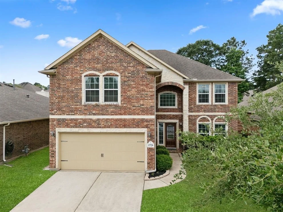 Unit for sale at 1729 Park Oak Drive, Conroe, TX 77304