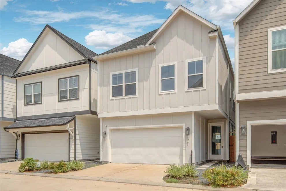 Unit for sale at 6708 Parker Grove Lane, Houston, TX 77076