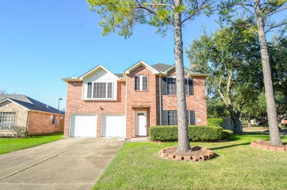 Unit for sale at 8902 Norham Dr, Houston, TX 77083