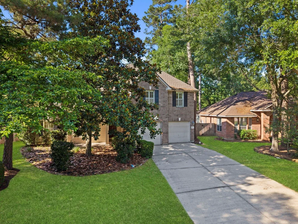 Unit for sale at 78 E Hobbit Glen Drive, Conroe, TX 77384