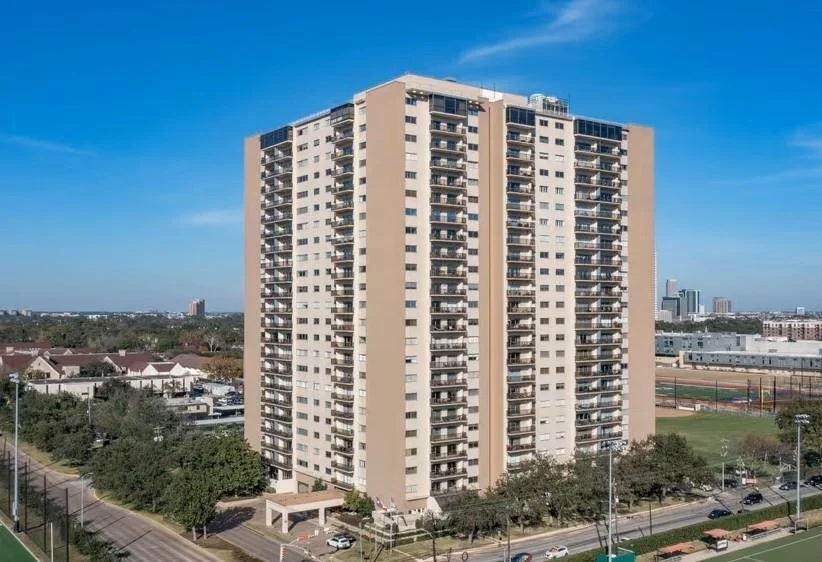 Unit for sale at 2929 Buffalo Speedway, Houston, TX 77098