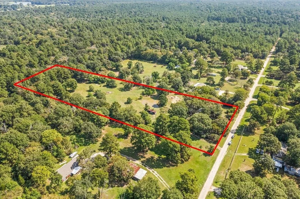 Unit for sale at 11127 County Road 351, Plantersville, TX 77363