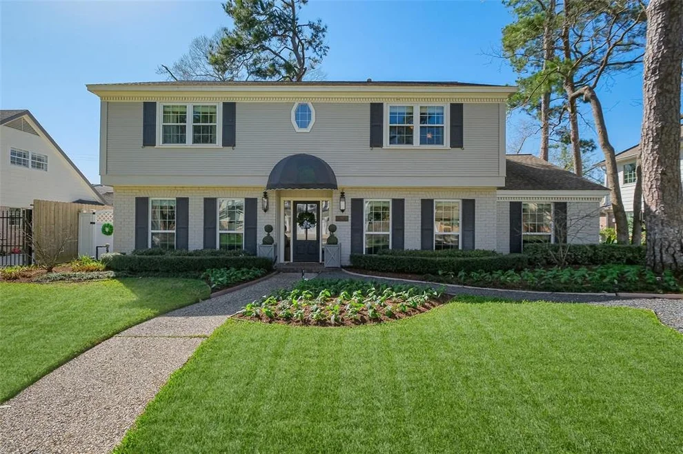 Unit for sale at 883 Glenchester Drive, Houston, TX 77079