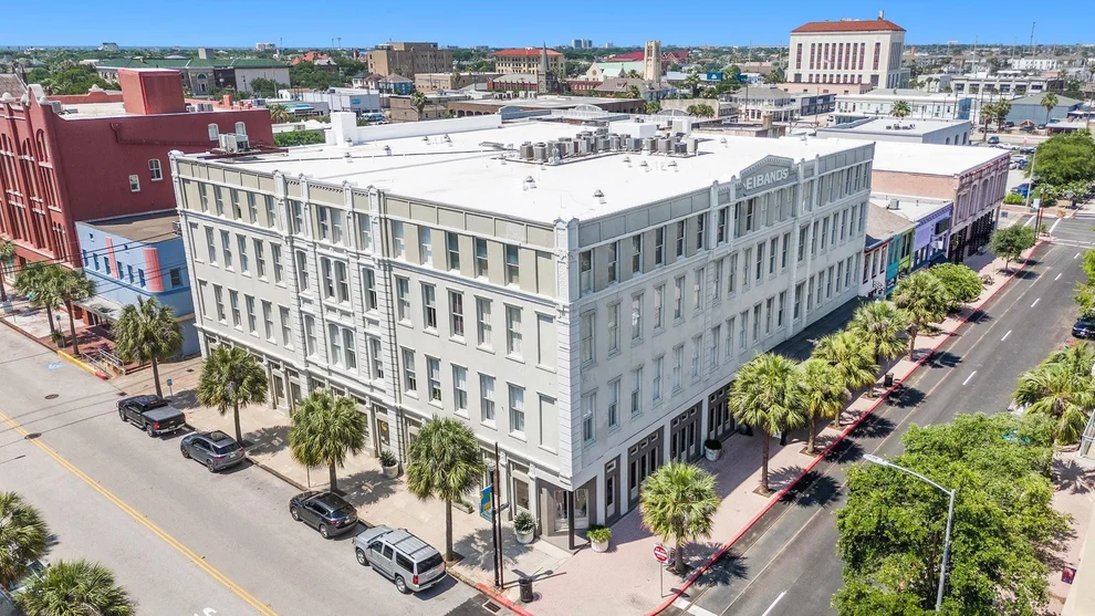 Unit for sale at 2207 Postoffice, Galveston, TX 77550