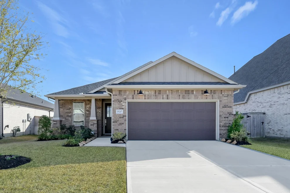 Unit for sale at 19247 Palfrey Prairie Trail, Tomball, TX 77377