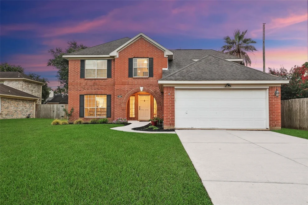 Unit for sale at 4814 E Columbary Drive, Rosenberg, TX 77471