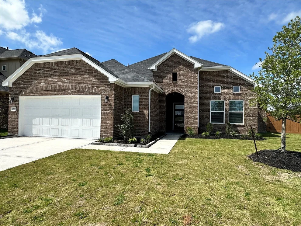 Unit for sale at 2502 Shallow Lake Lane, Iowa Colony, TX 77583