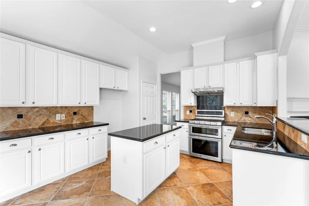 Unit for sale at 12111 W Canyon Trace Drive, Houston, TX 77095